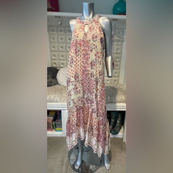 Sundance Dress - Picture 2 of 9